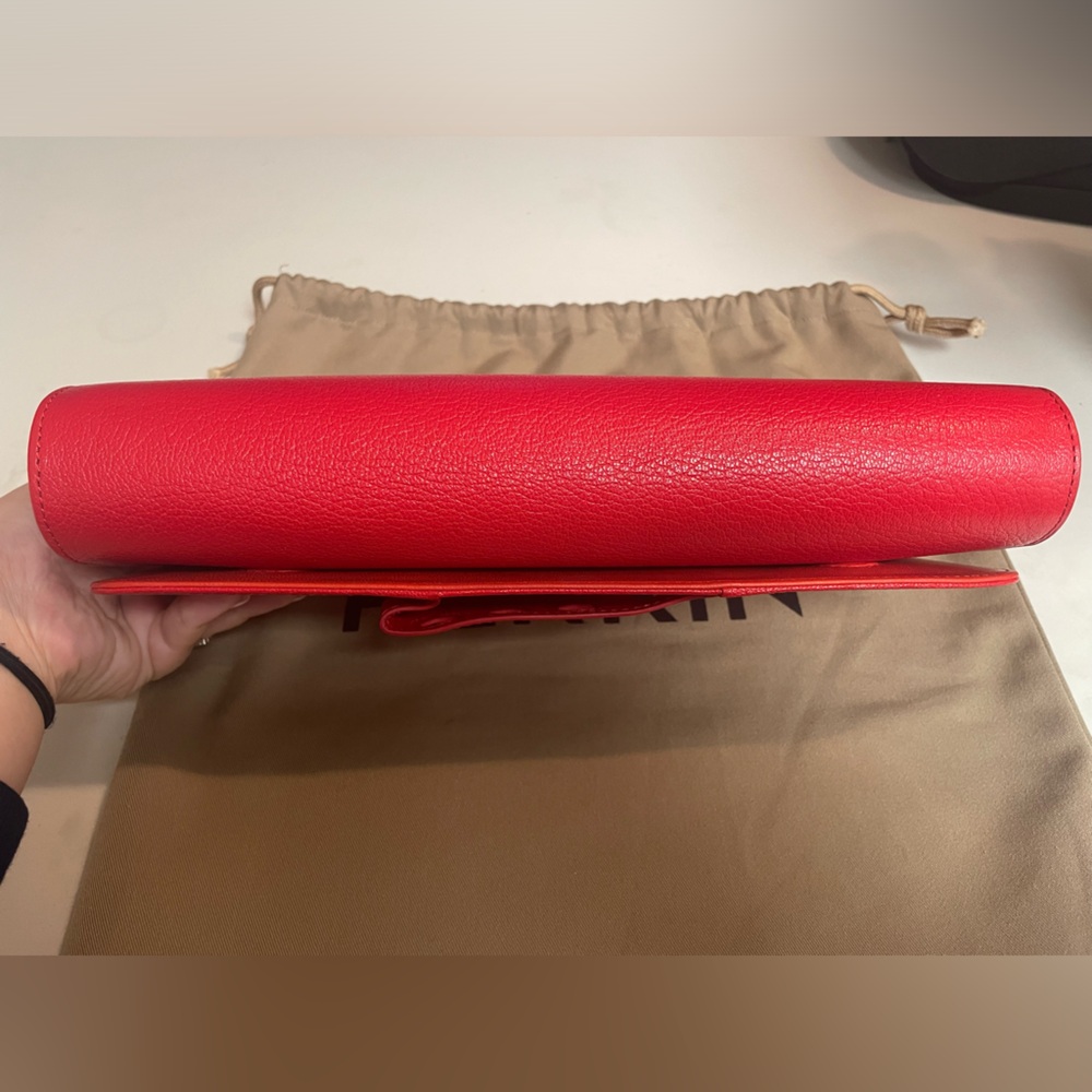 Perrin Le Cabriolet Hand Insert Red Clutch - Picture 4 of 11
